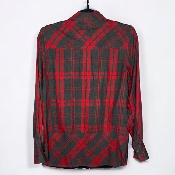 Cabi Cunningham Red Plaid Popover Button Up Shirt Size Medium - Picture 4 of 6